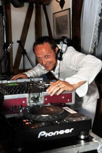Veranstaltungstechnik und DJ aus Freiburg